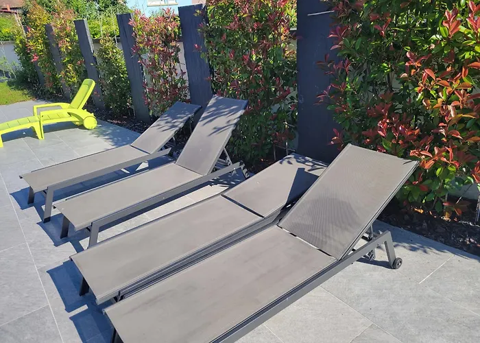 L'oasis De - Prive Dans Avec Piscine Dalhunden